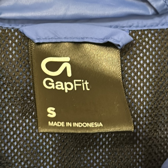 GAP FIT Packable Hooded Windbreaker 1/4 Zipper Pullover With Pockets Size Small - Picture 5 of 7